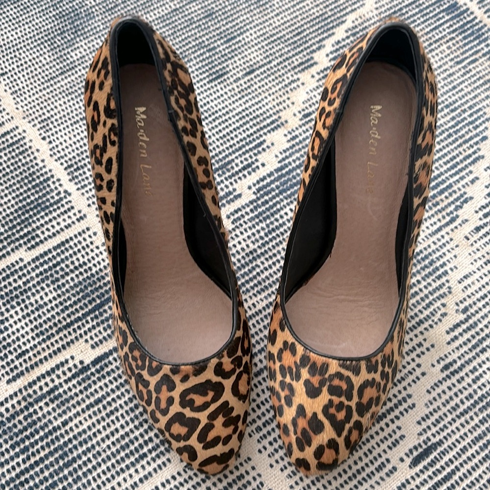 Super élégant faux léopard fur high heels pumps